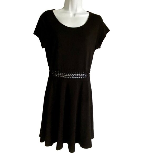 Love Fire Black Short Sleeve Dress Eyelet Waist Cutout Detail Junior's Large - Picture 2 of 11